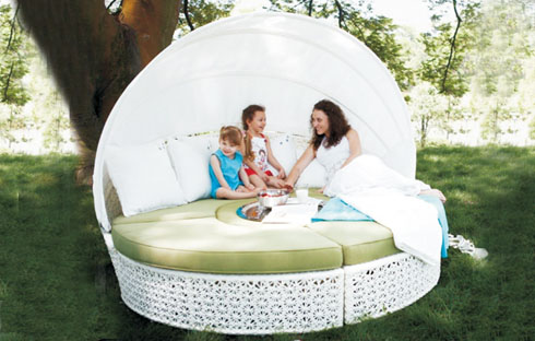 Bộ sưu tập 4 mẫu giường nằm bể bơi theo xu hướng hiện nay